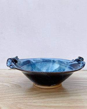 DL17 Small dish with twisted handles BB Derek A Lamb Ceramics